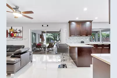 5620 SW 9th St, Plantation, FL 33317 - Photo 7