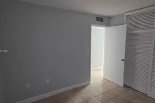7570 SW 82nd St, Miami, FL 33143 - Photo 13