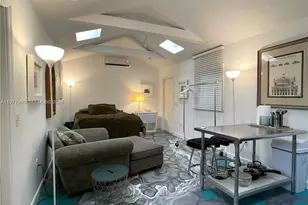 118 NW 24th St, Miami, FL 33127 - Photo 11