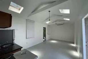 118 NW 24th St, Miami, FL 33127 - Photo 9