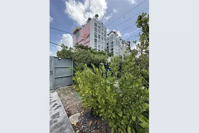 118 NW 24th St, Miami, FL 33127 - Photo 3
