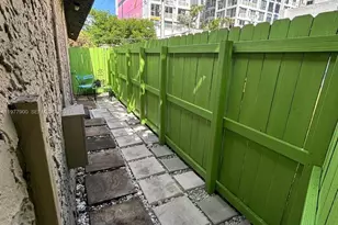 118 NW 24th St, Miami, FL 33127 - Photo 15