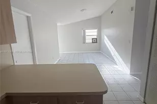 2566 W 73rd Pl, Hialeah, FL 33016 - Photo 7