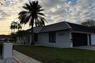 11300 NW 5th St, Plantation, FL 33325 - Photo 9