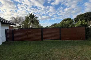 11300 NW 5th St, Plantation, FL 33325 - Photo 13