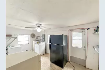 192 SW 62nd Ter, Plantation, FL 33317 - Photo 45