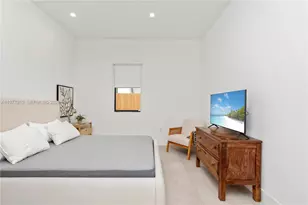 2225 SW 18th Ave, Miami, FL 33145 - Photo 17