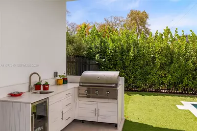 2225 SW 18th Ave, Miami, FL 33145 - Photo 47