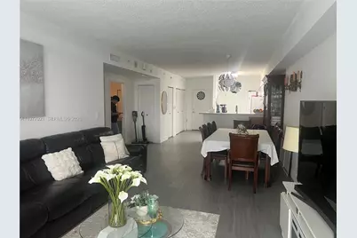 5099 NW 7th St #505, Miami, FL 33126 - Photo 3