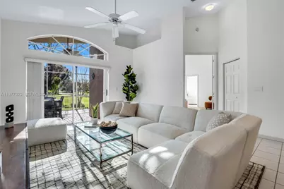 1601 SW 157th Ave, Pembroke Pines, FL 33027 - Photo 7