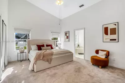 1601 SW 157th Ave, Pembroke Pines, FL 33027 - Photo 11