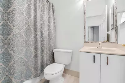 1601 SW 157th Ave, Pembroke Pines, FL 33027 - Photo 17