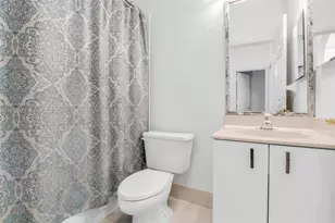 1601 SW 157th Ave, Pembroke Pines, FL 33027 - Photo 17