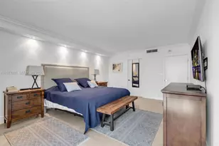 1121 Crandon Blvd, Key Biscayne, FL 33149 - Photo 19