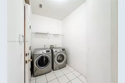 1270 E Classic Ct, Vero Beach, FL 32966 - Photo 23