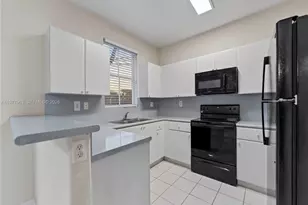 2537 SE 15th Ct, Homestead, FL 33035 - Photo 13