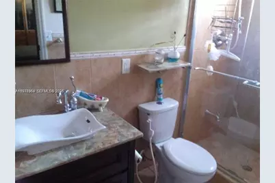 2512 Island Dr, Miramar, FL 33023 - Photo 9