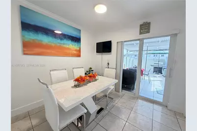 2201 W 52nd St #104, Hialeah, FL 33016 - Photo 5