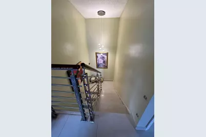 2385 W 69th St #2385-A, Hialeah, FL 33016 - Photo 13