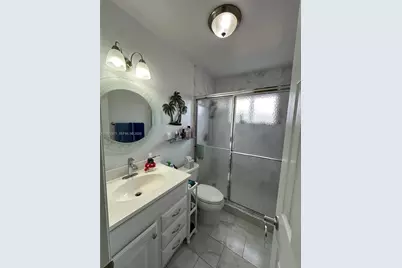2385 W 69th St #2385-A, Hialeah, FL 33016 - Photo 15