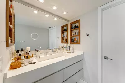 881 Ocean Dr #7D, Key Biscayne, FL 33149 - Photo 15