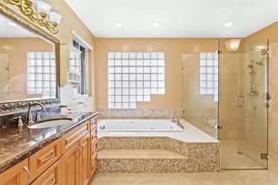 10091 NW 7th St, Plantation, FL 33324 - Photo 19