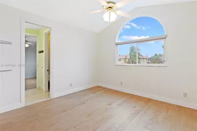 10091 NW 7th St, Plantation, FL 33324 - Photo 23