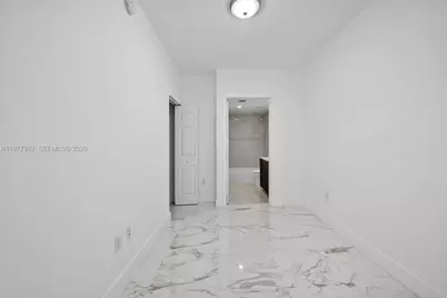 488 NE 18th St #1708, Miami, FL 33132 - Photo 13