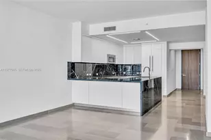 88 SW 7th St, Miami, FL 33130 - Photo 21