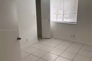 9502 SW 140th Ct, Kendall, FL 33186 - Photo 3