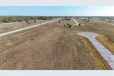 14260 Bluefish Ct, Other City - In The State Of Florida, FL 33946 - Photo 19