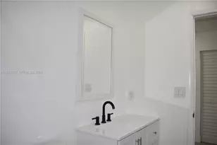 900 NW 8th Ave, Pompano Beach, FL 33060 - Photo 11