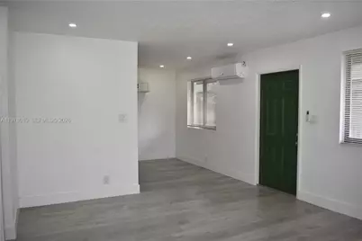 900 NW 8th Ave #3, Pompano Beach, FL 33060 - Photo 3