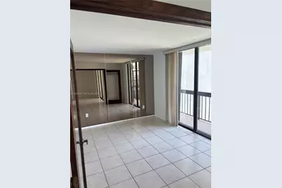 2333 Brickell Ave #1115, Miami, FL 33129 - Photo 9