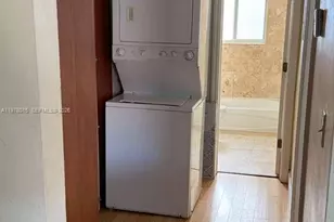 10101 W Bay Harbor Dr, Bay Harbor Islands, FL 33154 - Photo 3