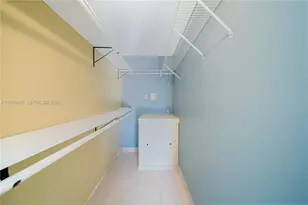 13455 SW 3rd St, Pembroke Pines, FL 33027 - Photo 7