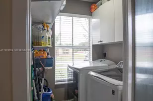 10704 SW 167th St, Miami, FL 33157 - Photo 15