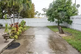 10704 SW 167th St, Miami, FL 33157 - Photo 29