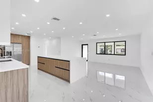 695 W 73 Pl, Hialeah, FL 33014 - Photo 11