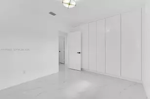 695 W 73 Pl, Hialeah, FL 33014 - Photo 17