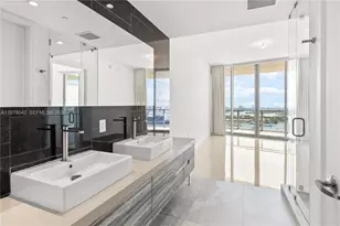 1100 Biscayne Blvd, Miami, FL 33132 - Photo 19