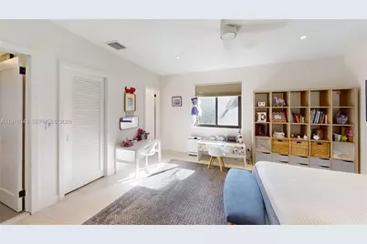 1131 NE 97th St, Miami Shores, FL 33138 - Photo 23