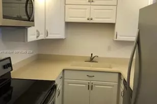 9301 SW 92nd Ave, Miami, FL 33176 - Photo 9