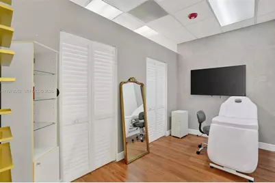 Beauty Service Spa For Sale in Doral, Doral, FL 33178 - Photo 9