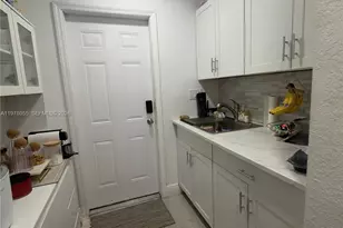 17100 NW 77th Ct, Hialeah, FL 33015 - Photo 3