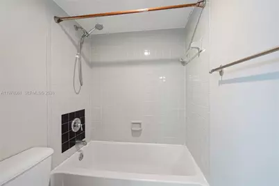 2871 N Oakland Forest Dr #210, Oakland Park, FL 33309 - Photo 17