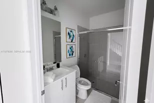 300 SE 10th Ct, Florida City, FL 33034 - Photo 9