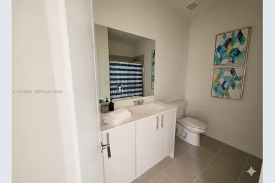 300 SE 10th Ct #300, Florida City, FL 33034 - Photo 7