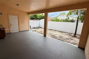 11249 SW 33rd Cir Pl, Miami, FL 33165 - Photo 17