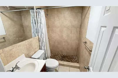 11249 SW 33rd Cir Pl, Miami, FL 33165 - Photo 9